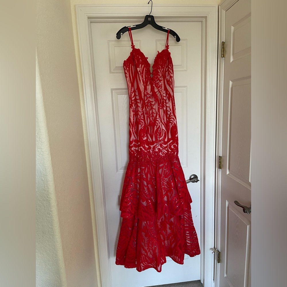 Dave & Johnny Red Nude Prom Pageant Mermaid Gown